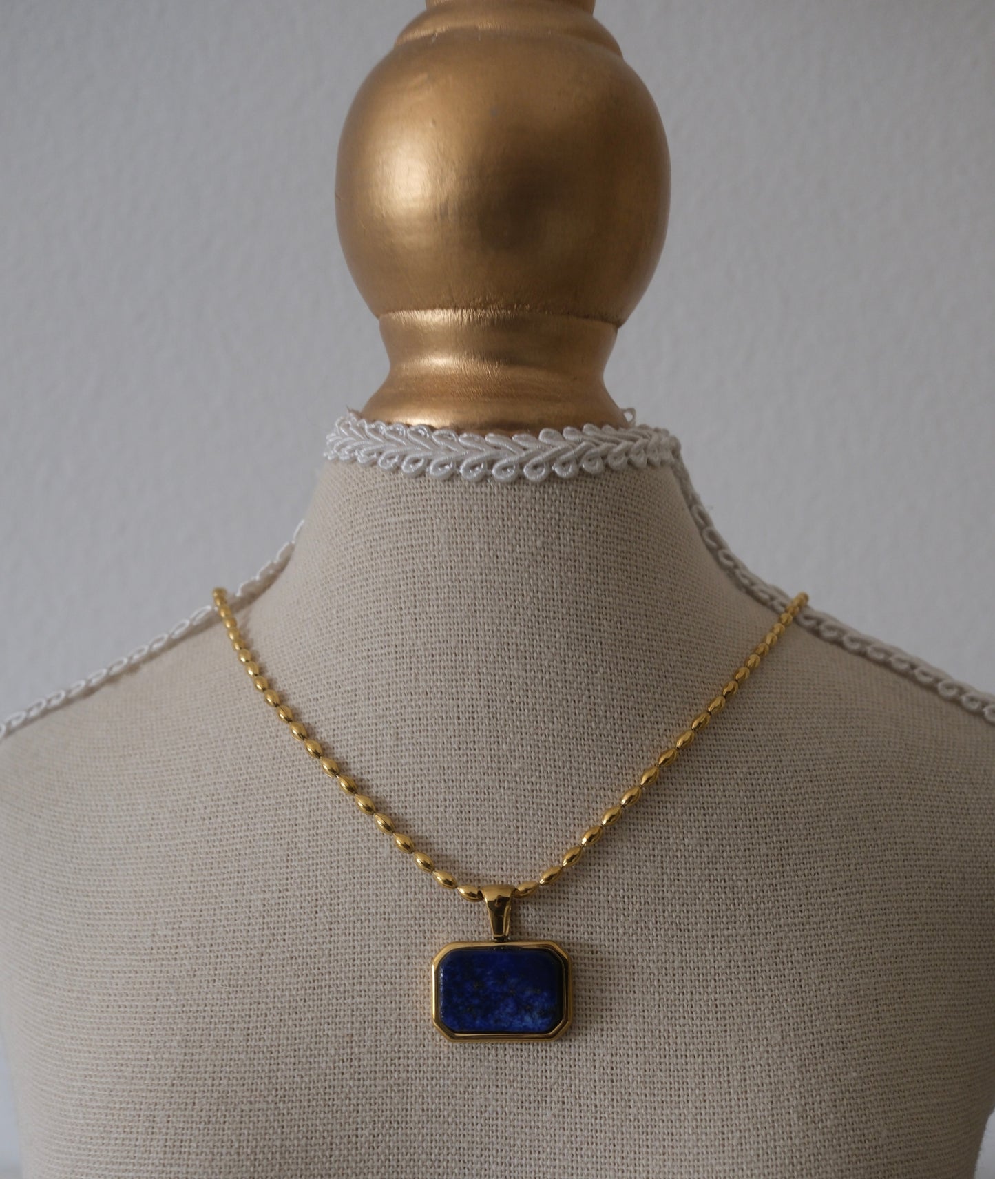 Midnight Aura Necklace