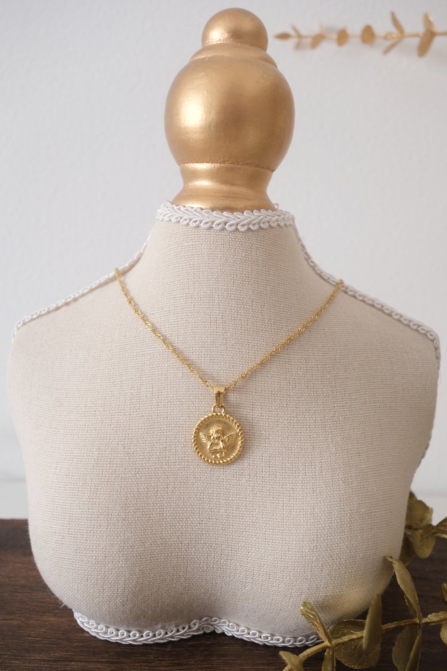 Eros Medallion Necklace