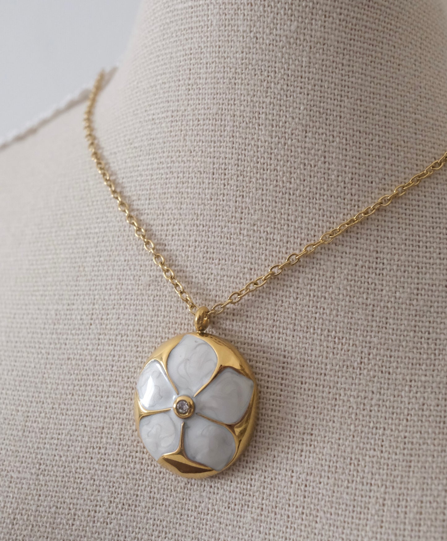 Florie Necklace