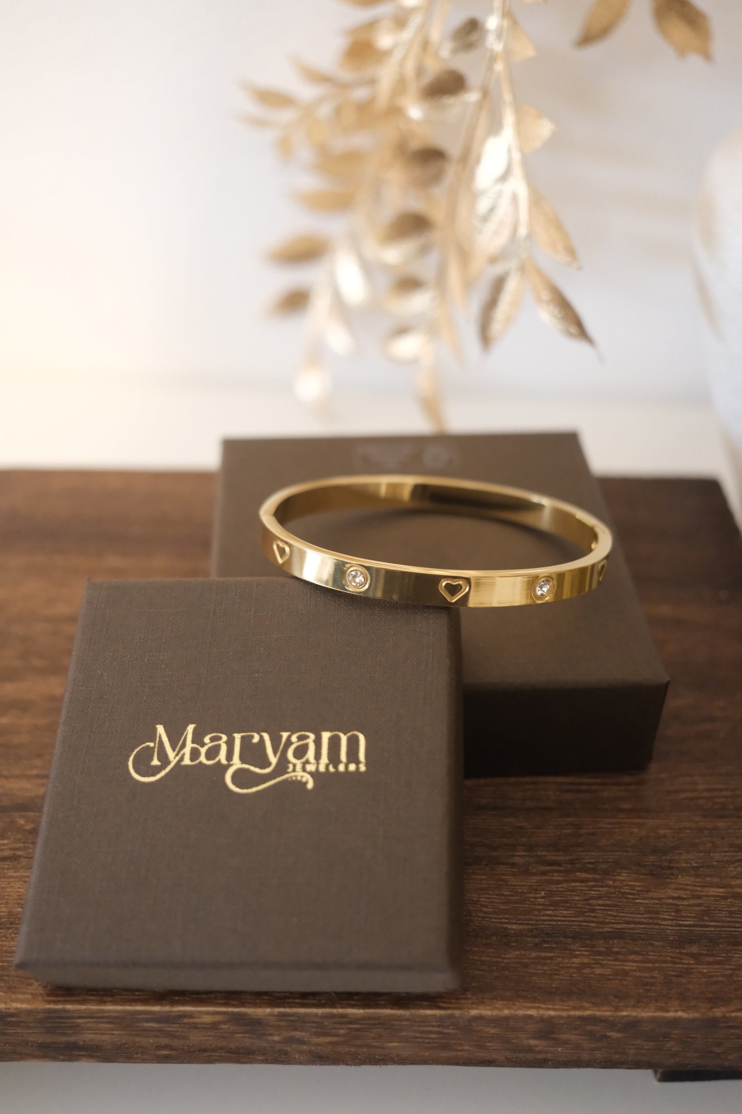 Velia Heart Bangle