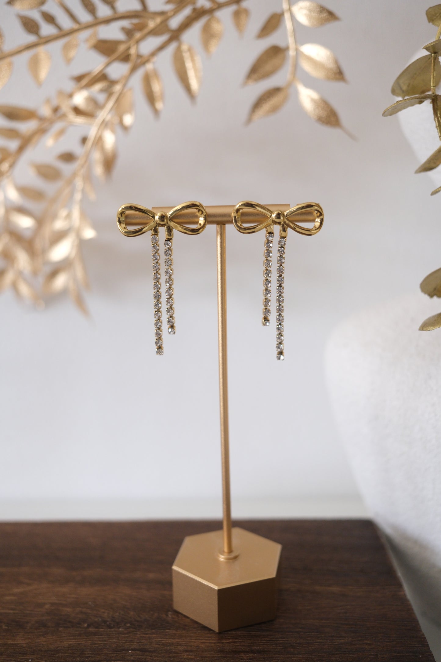 Selene Bow Earring