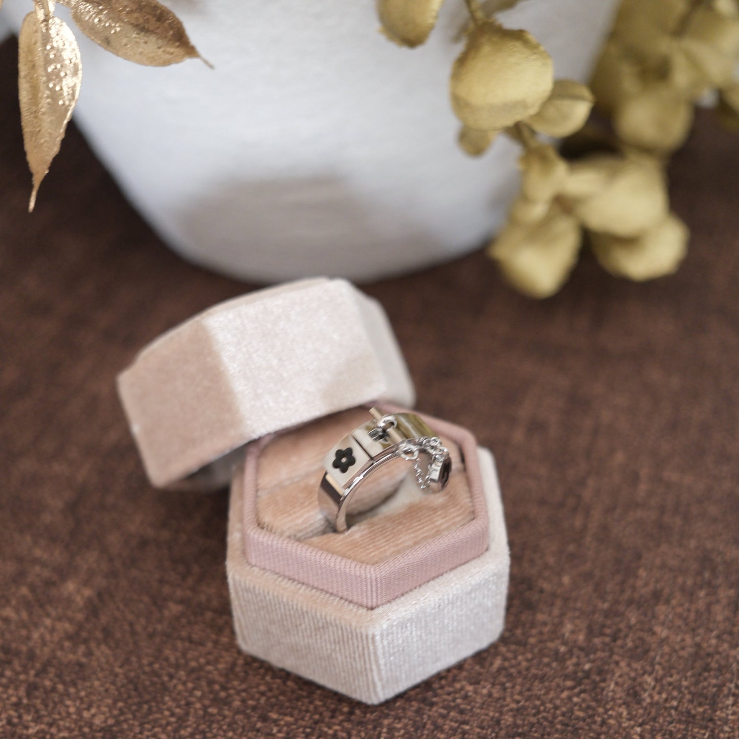 Sera Lock Ring