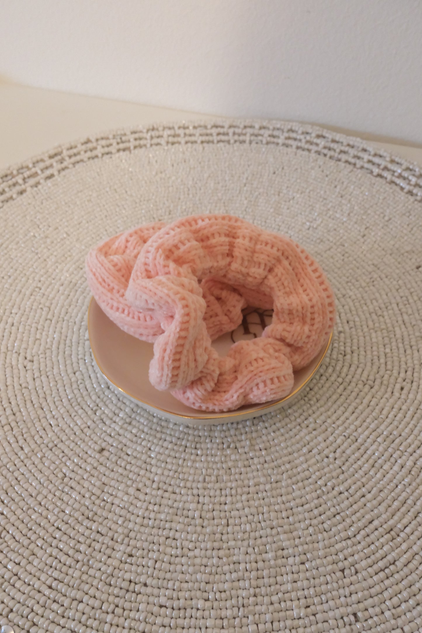 The Soft Knit Scrunch