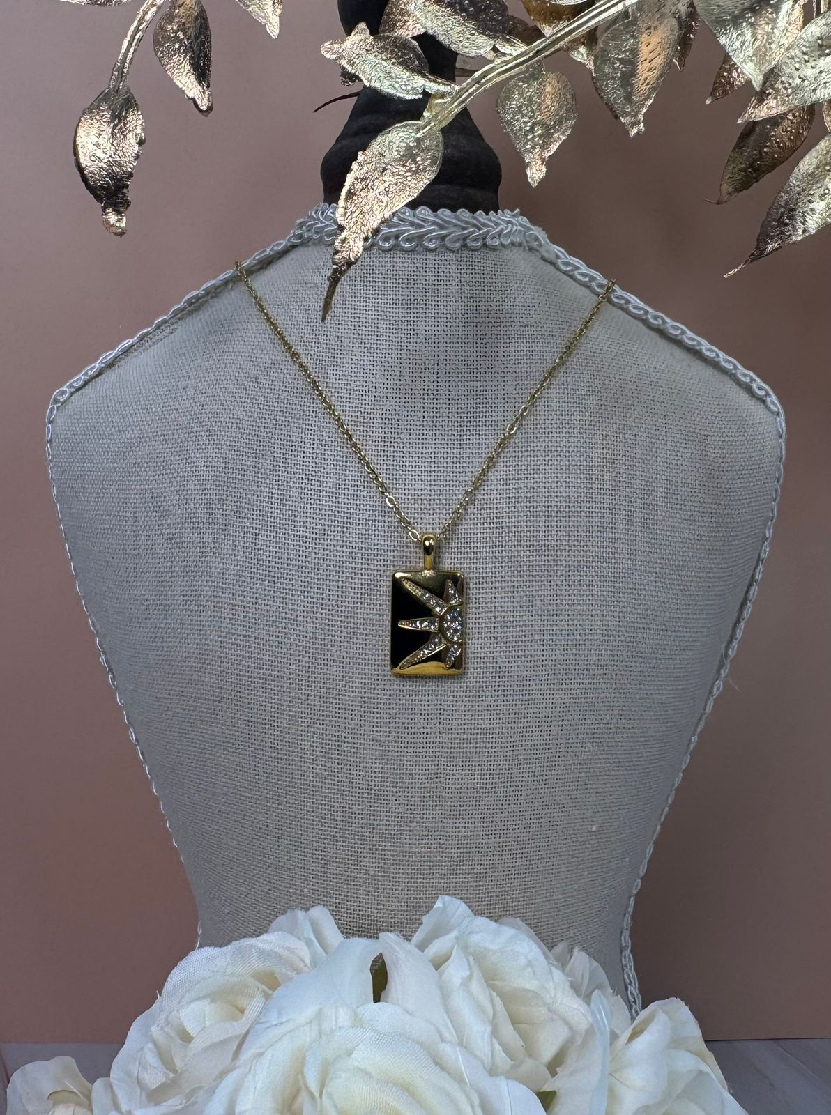 Nutra Necklace