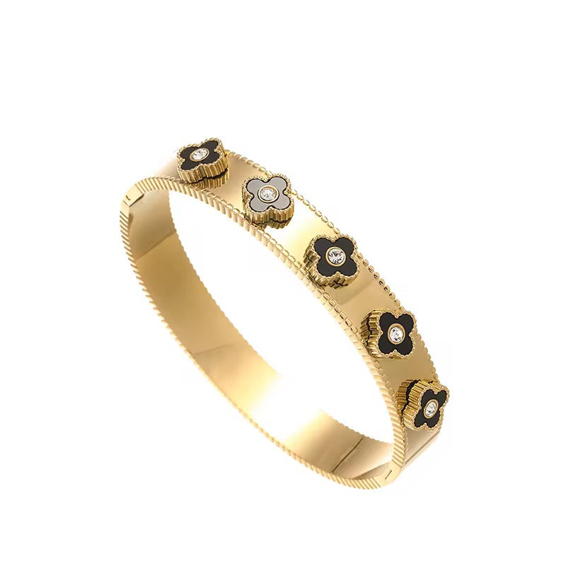 Petalia Bangle