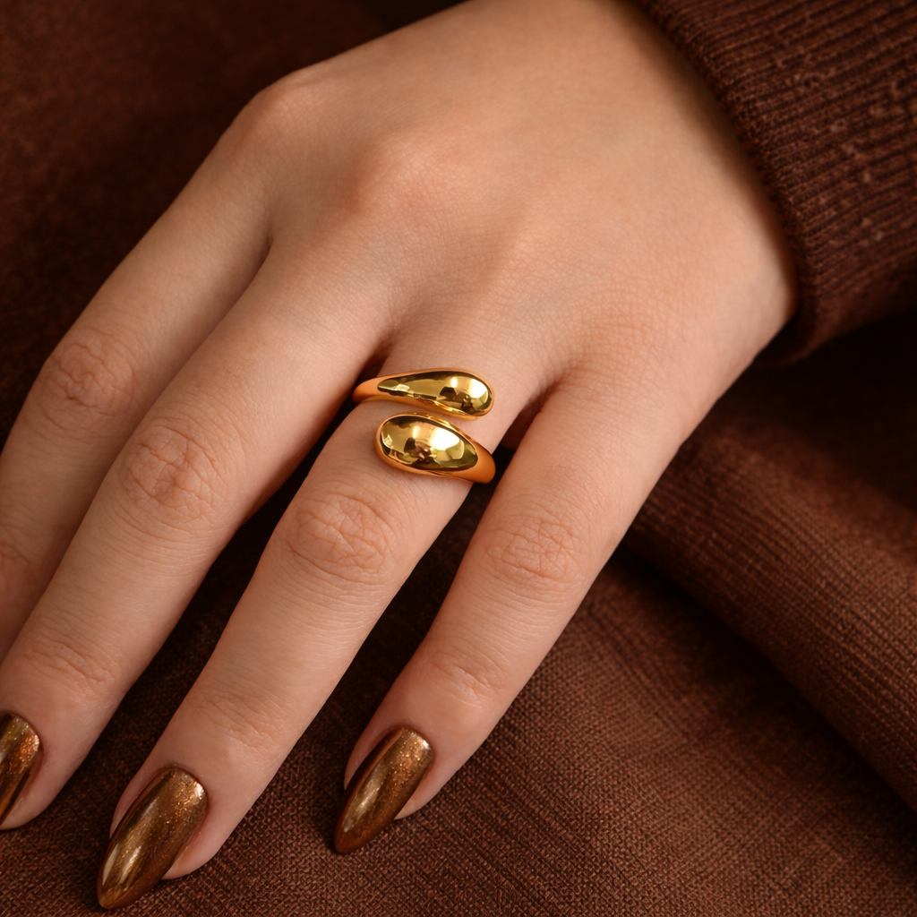 Velia Ring