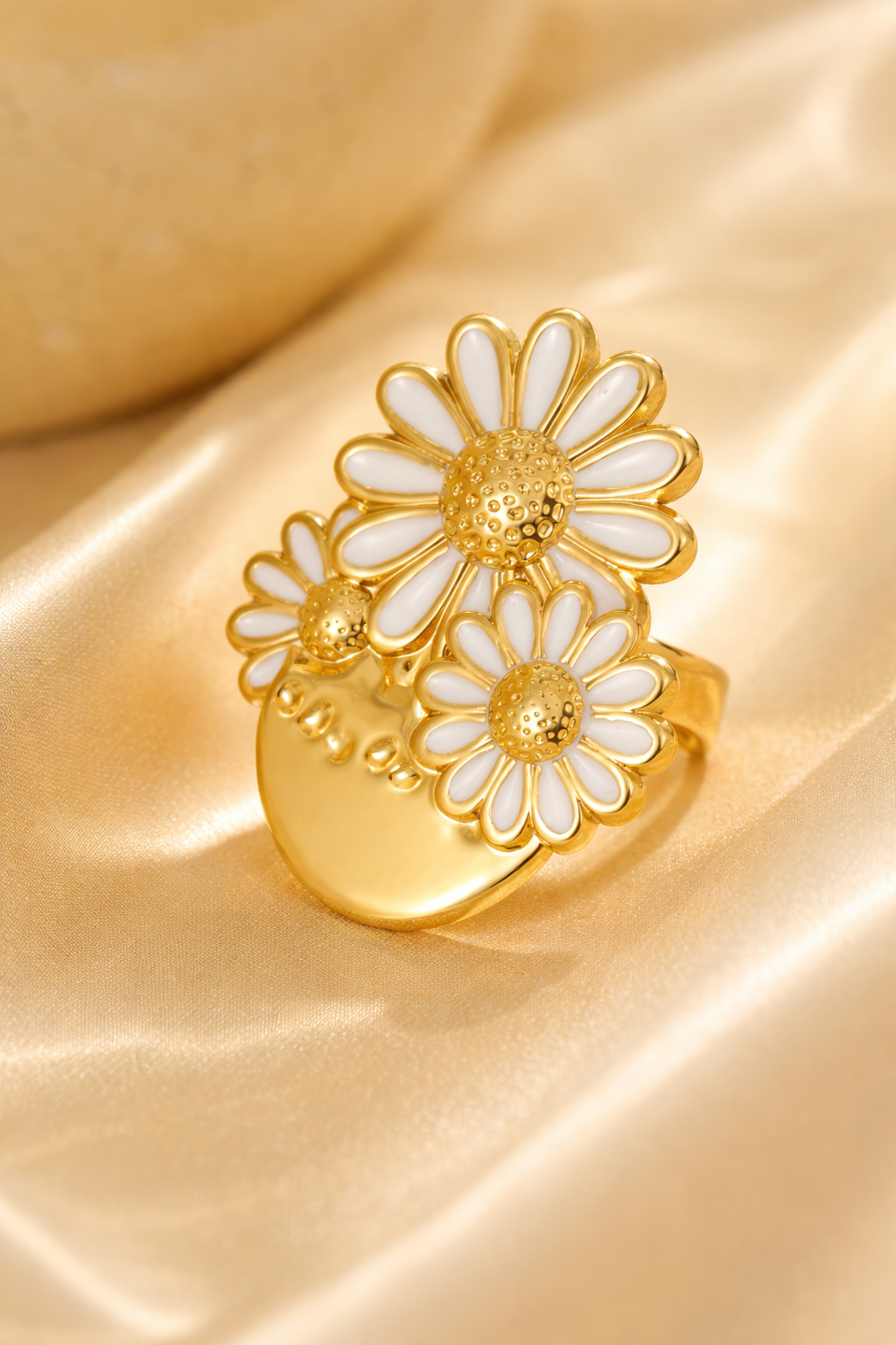Daisira Ivory Ring