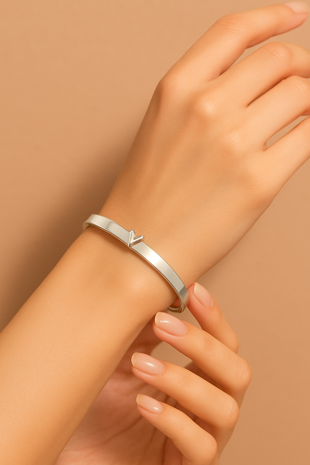 Cupid Line Bangle