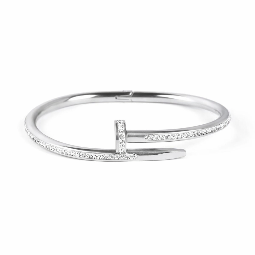 Nailé Crystal Cuff