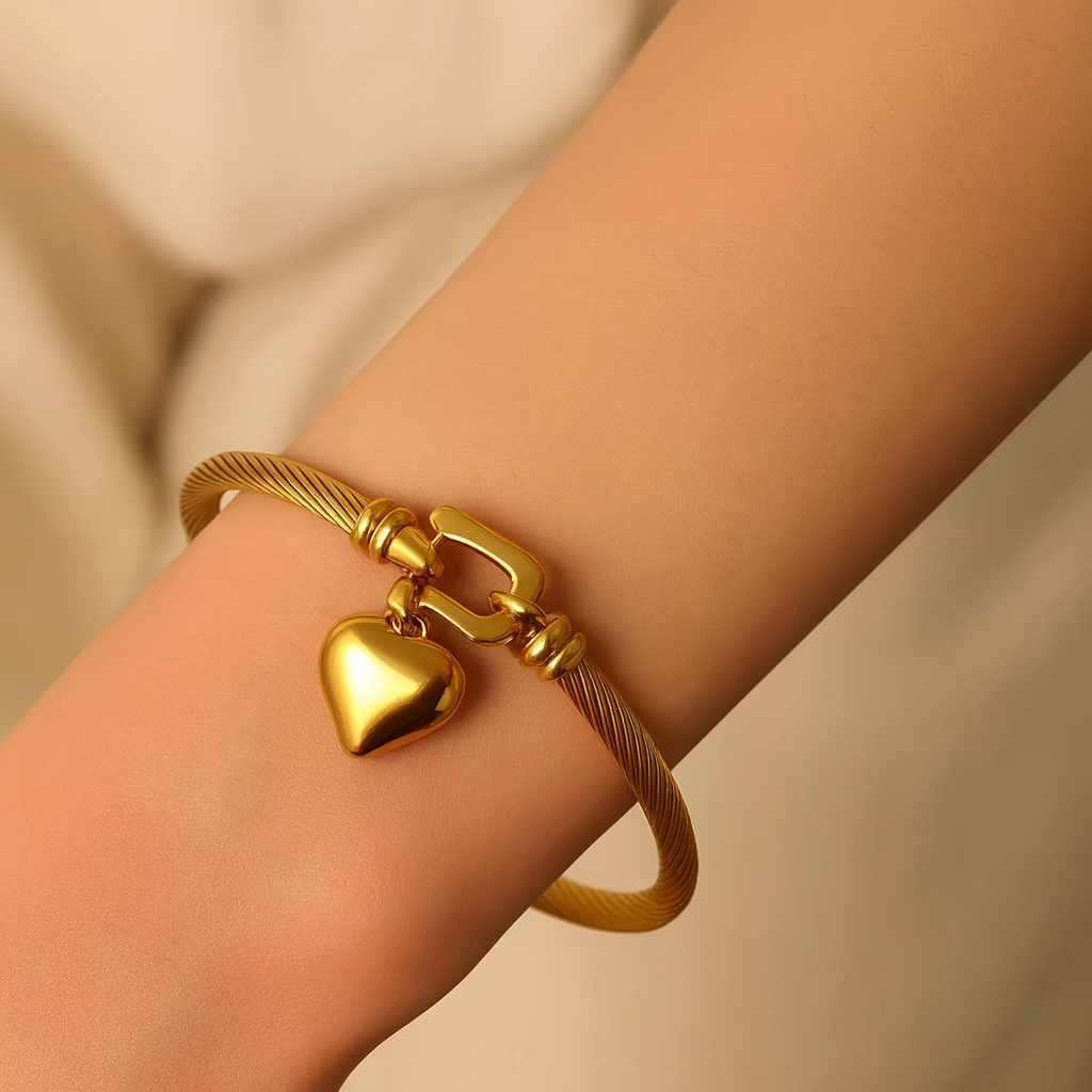 Aurélia Heart Bangle