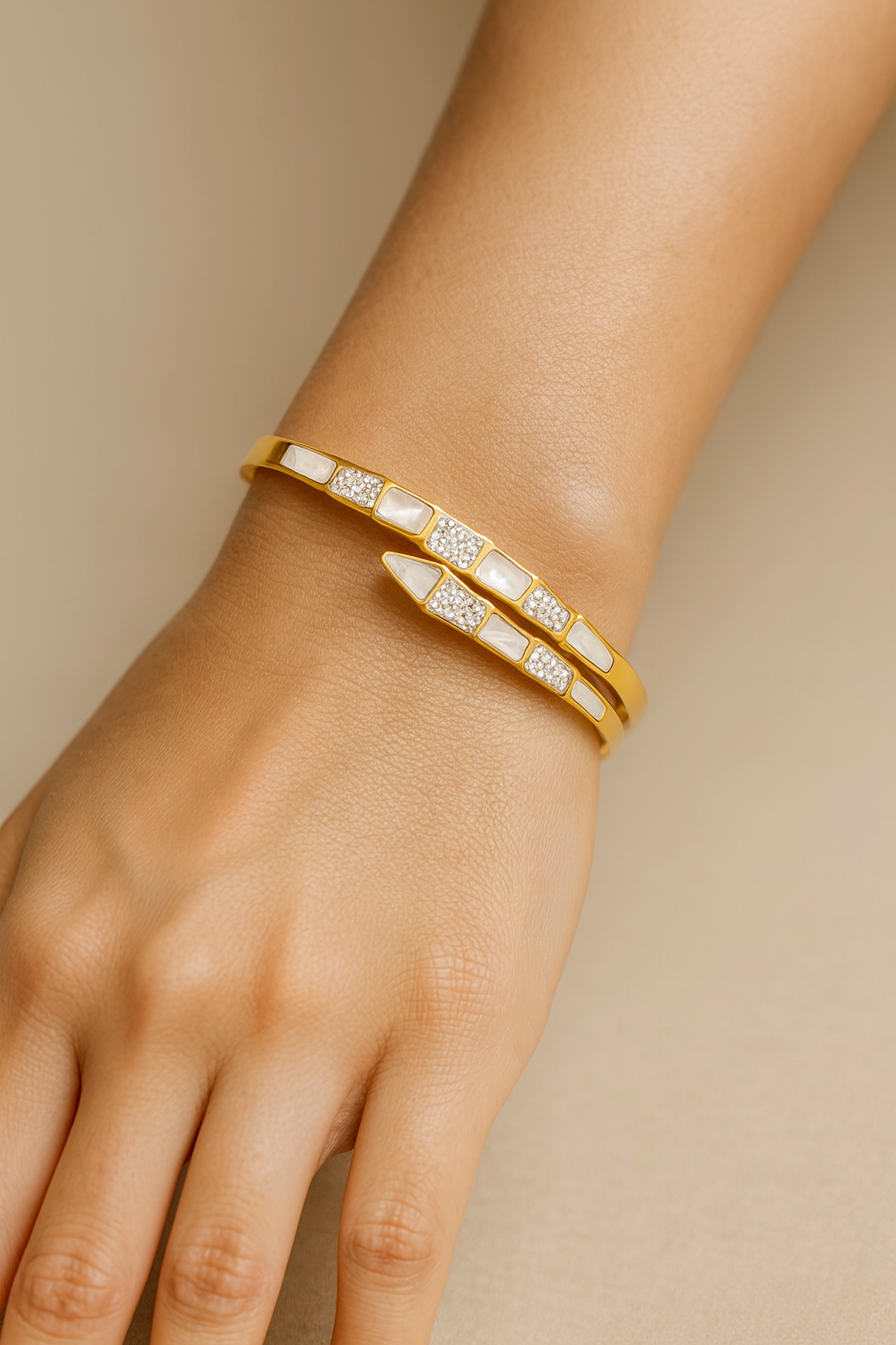 Serpent Elegance Bangle