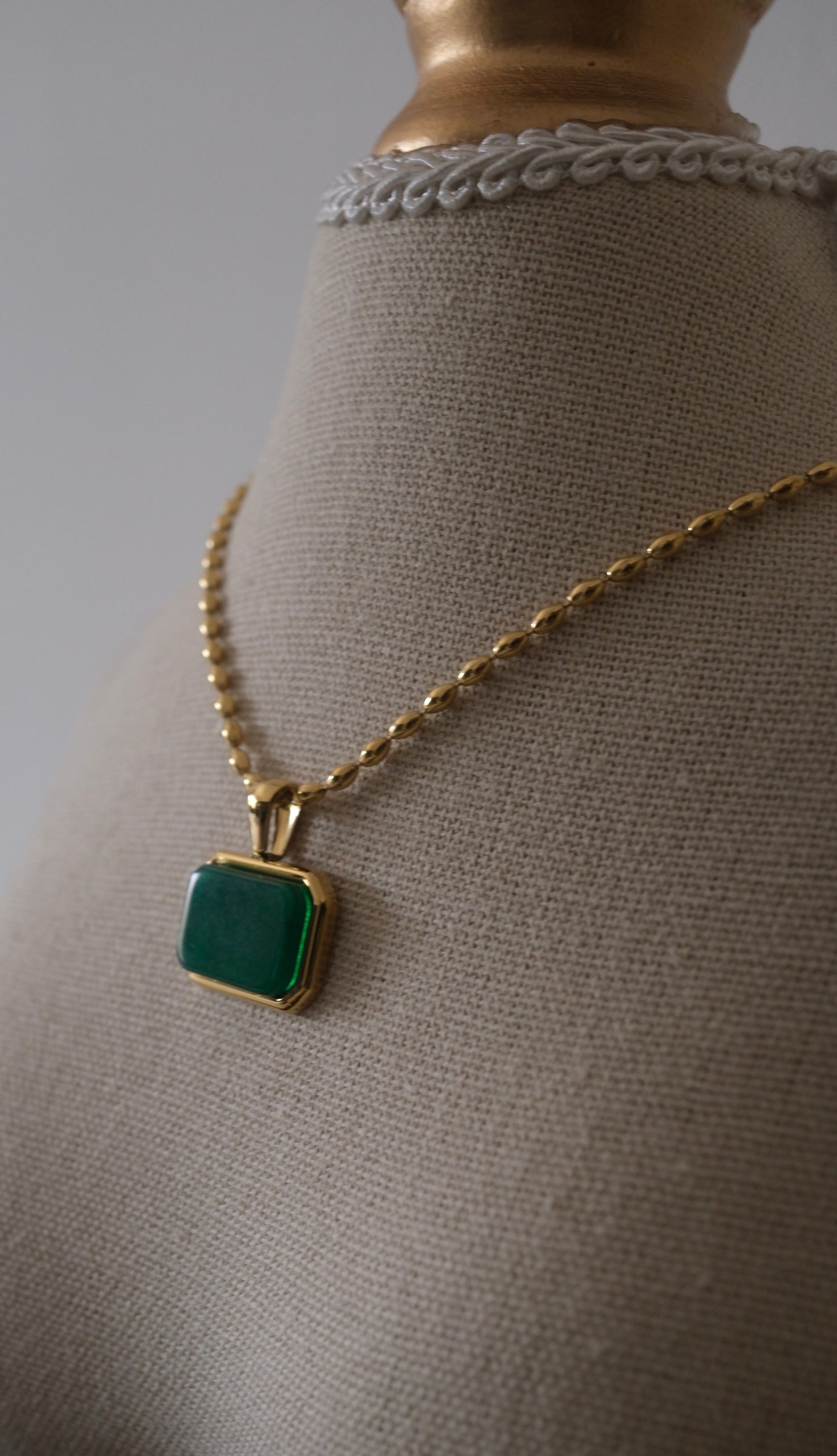Emerald Bloom Necklace