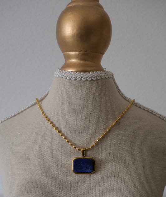 Midnight Aura Necklace