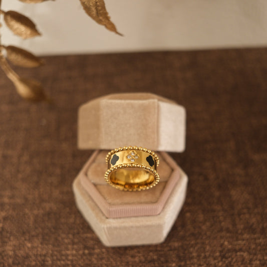 Noiréa Ring