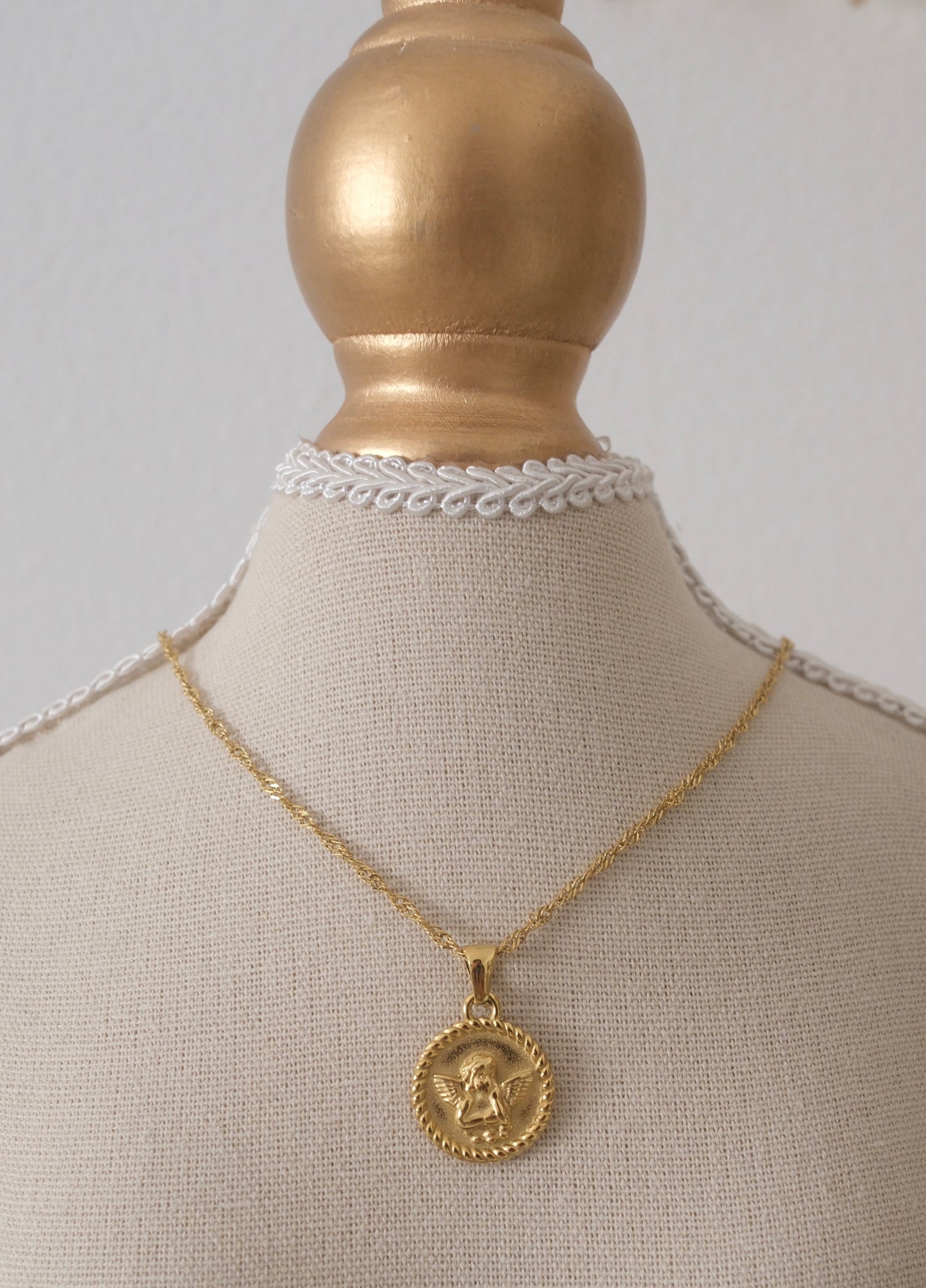 Eros Medallion Necklace