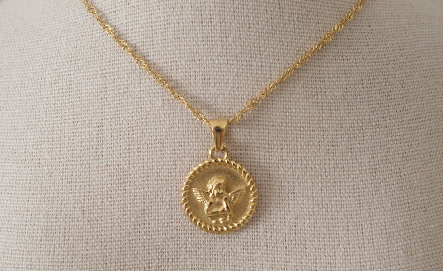 Eros Medallion Necklace