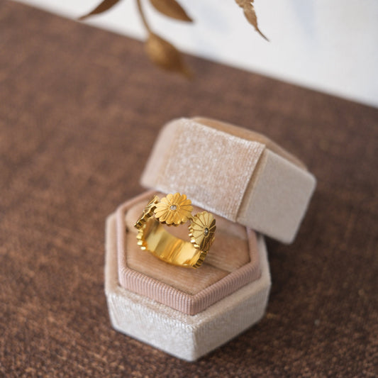 Solira Ring