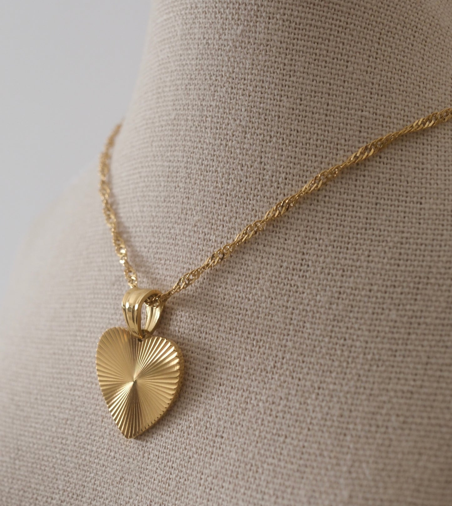 Aurelia Heart Necklace