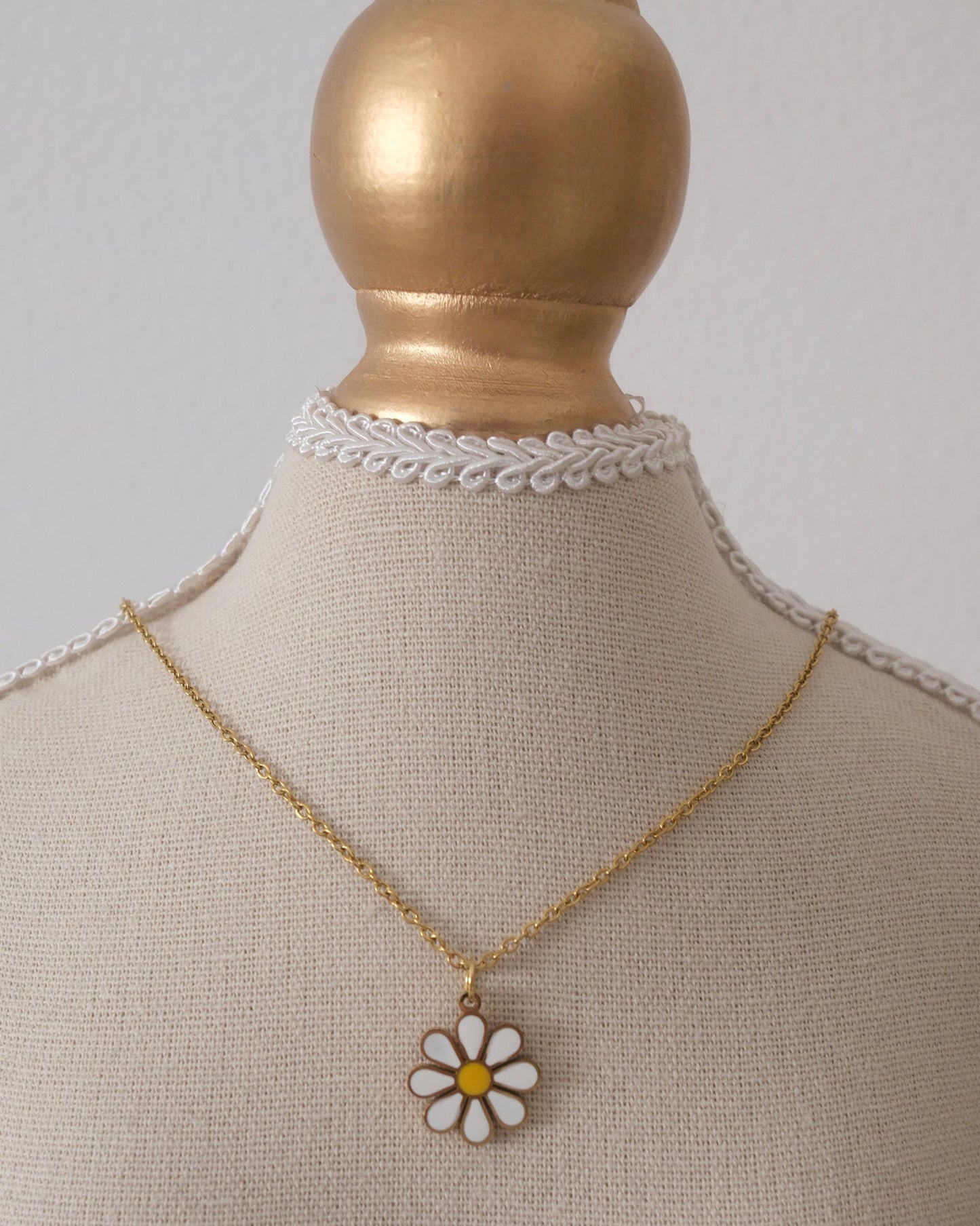 Daisette Necklace