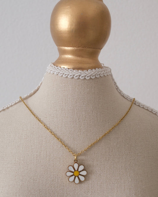 Daisette Necklace