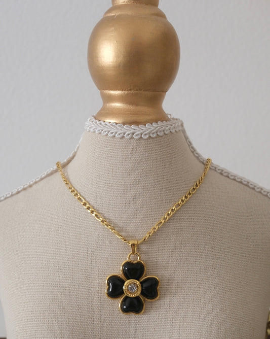 Midnight Amora Necklace