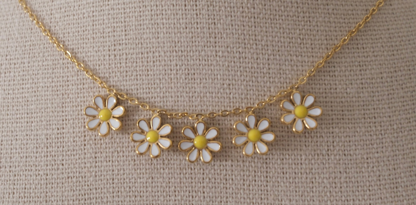 Daiselle Necklace