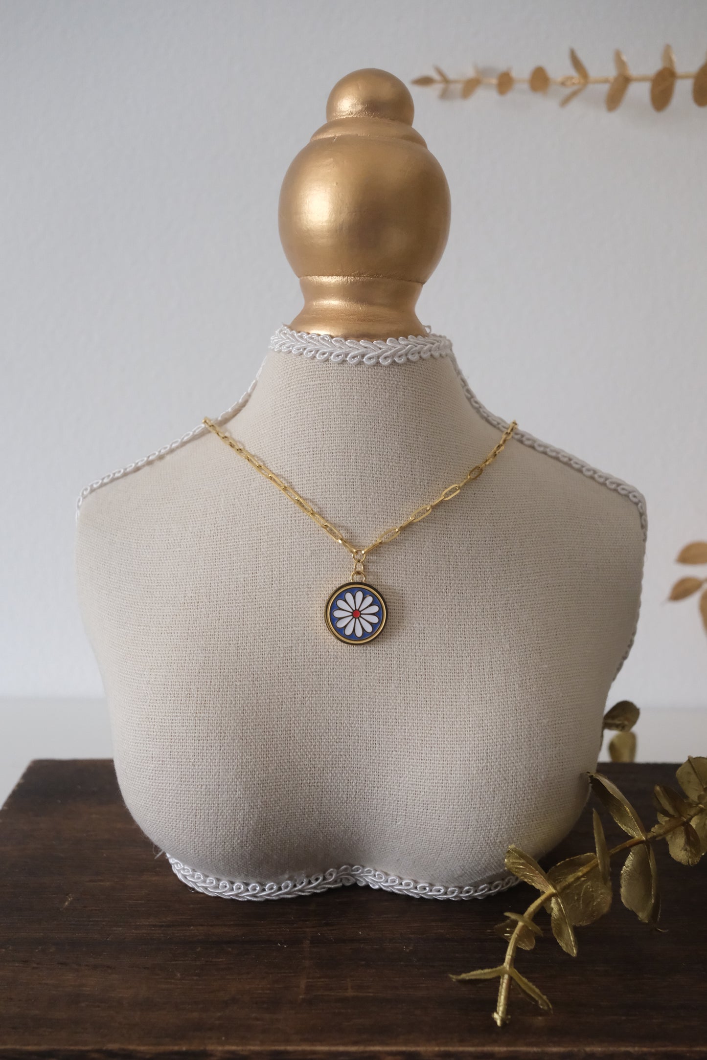 Daisy Charmie Necklace