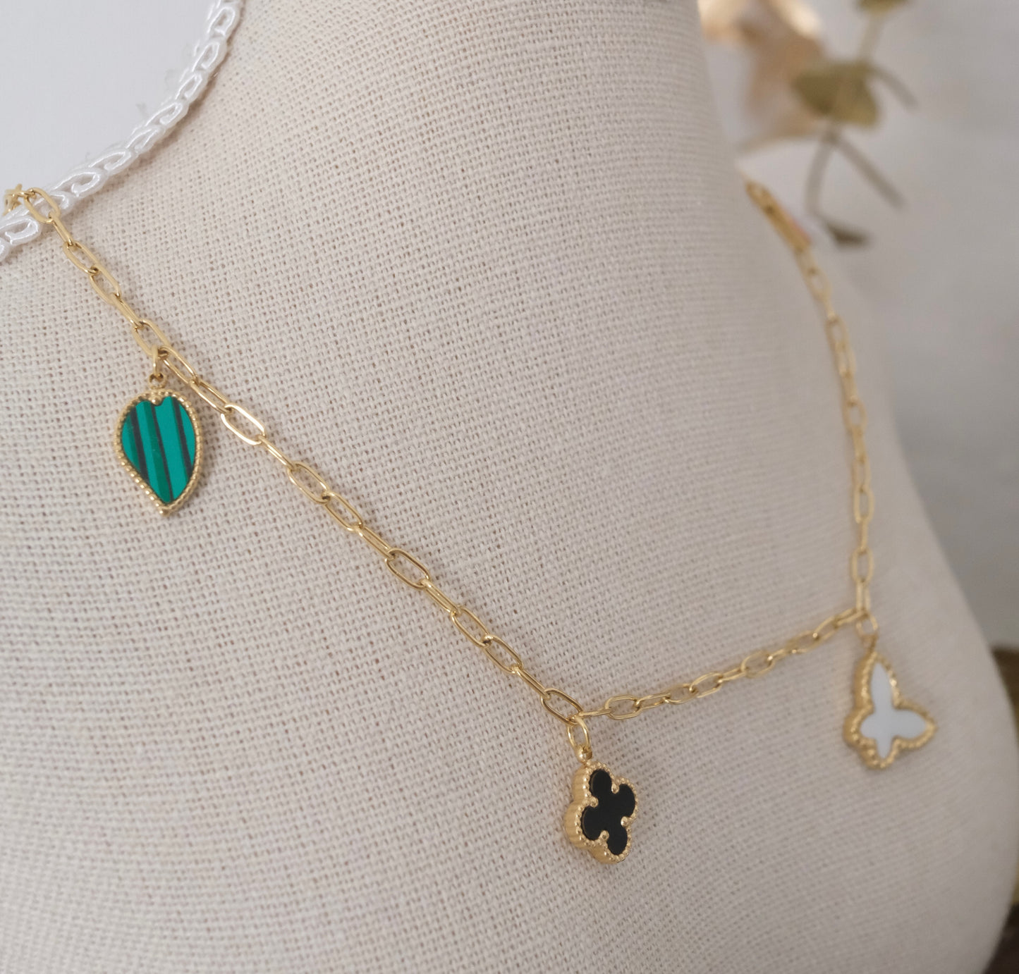 Charme D’Or Necklace