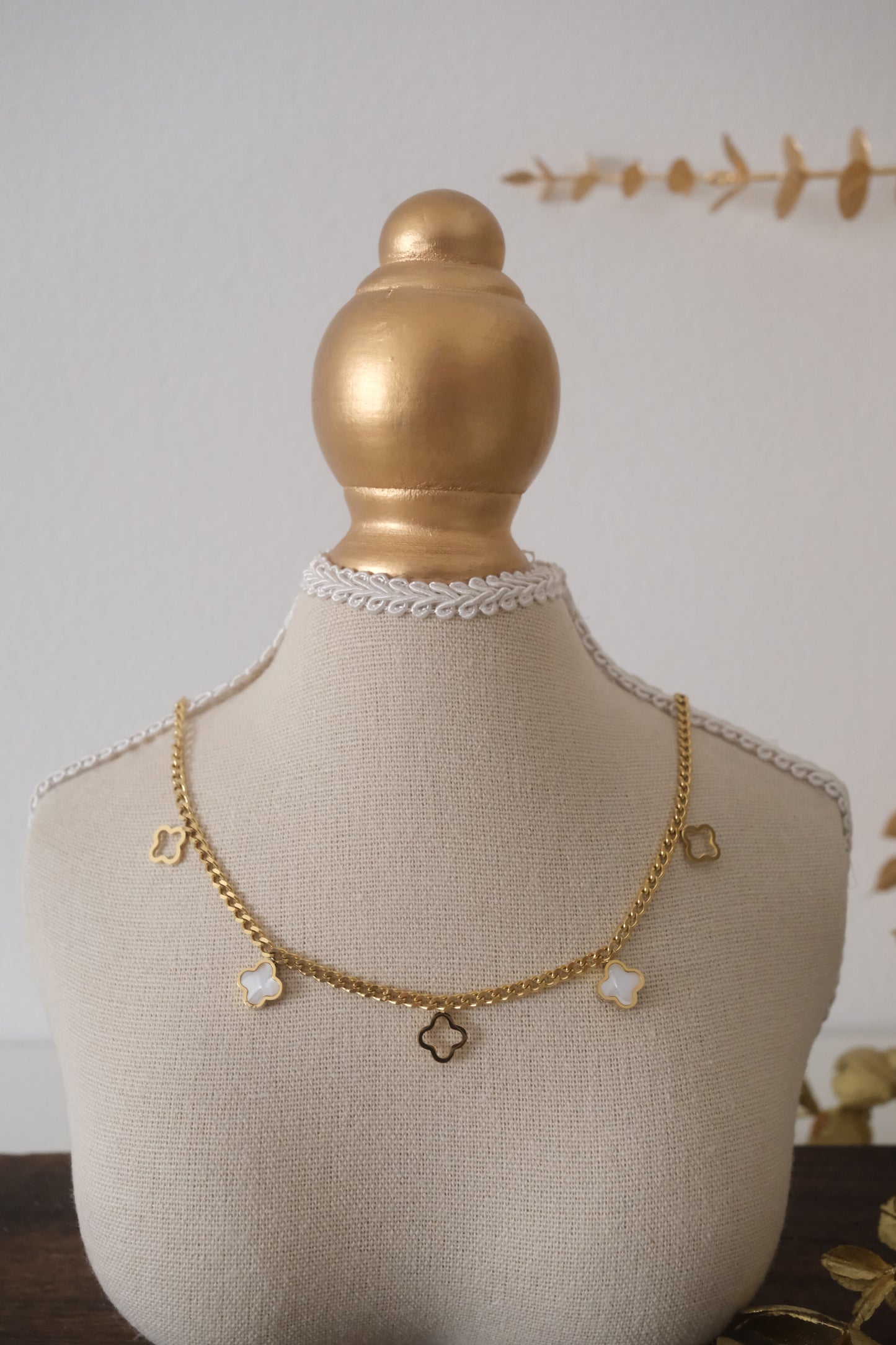 Vara Necklace