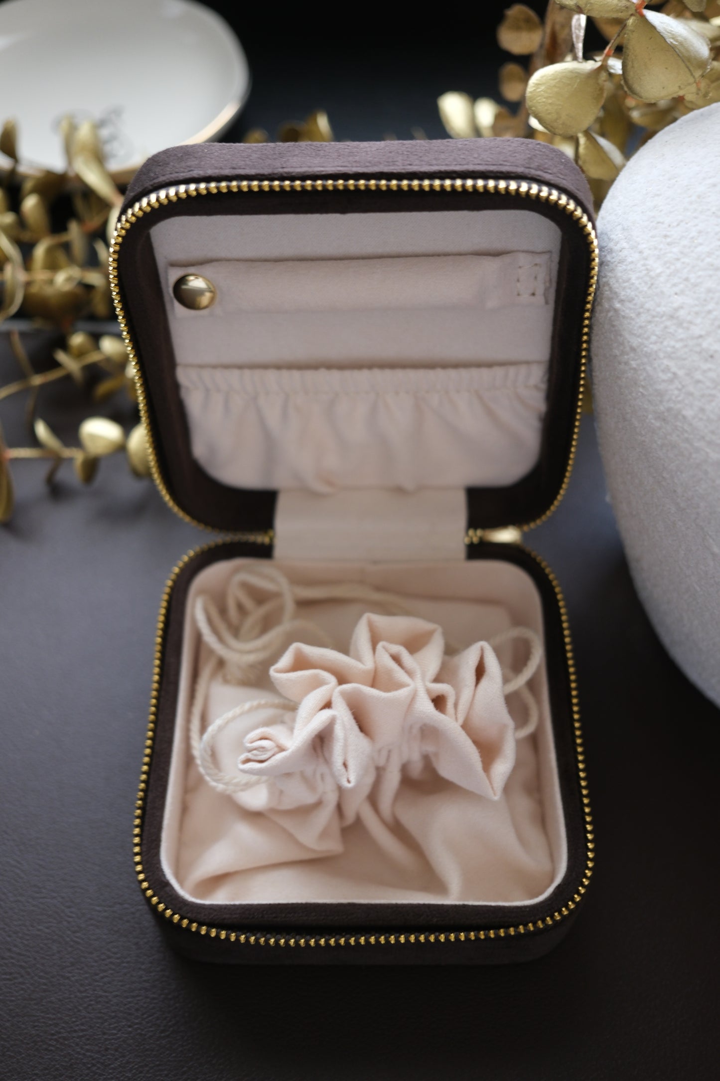 ⁠Liora Travel Jewelry Keeper