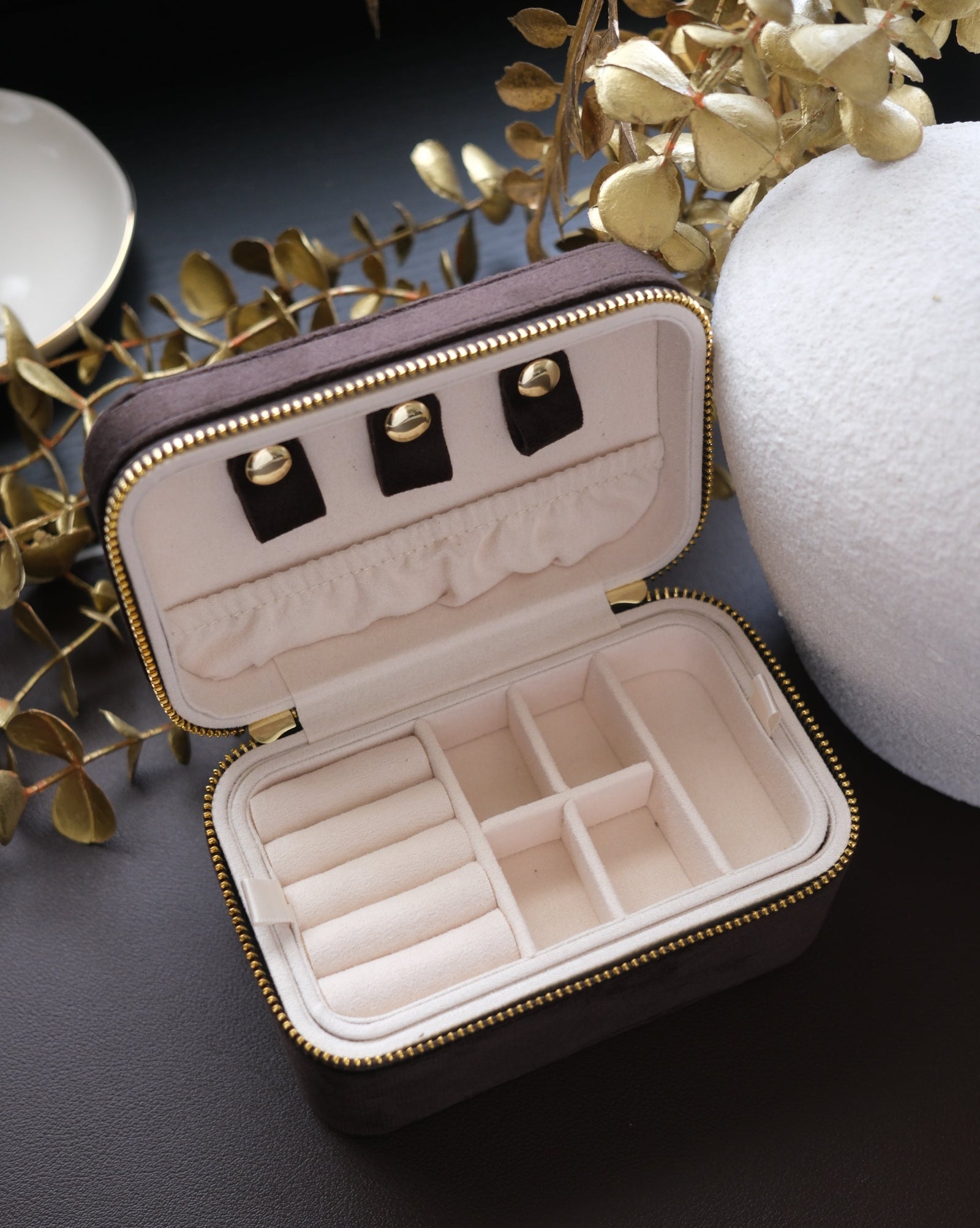 Elira Travel Jewelry Keeper