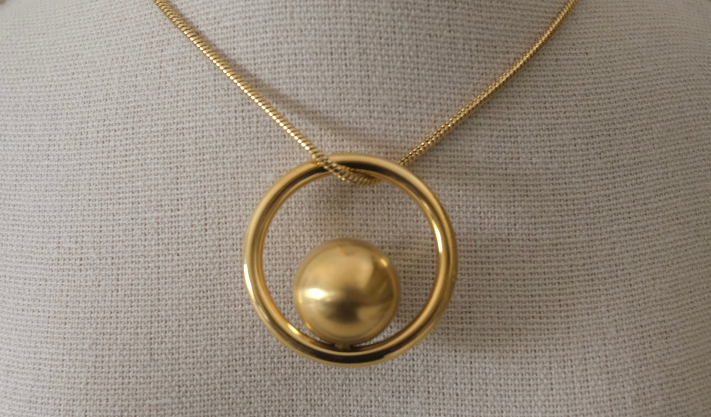 Oro Necklace