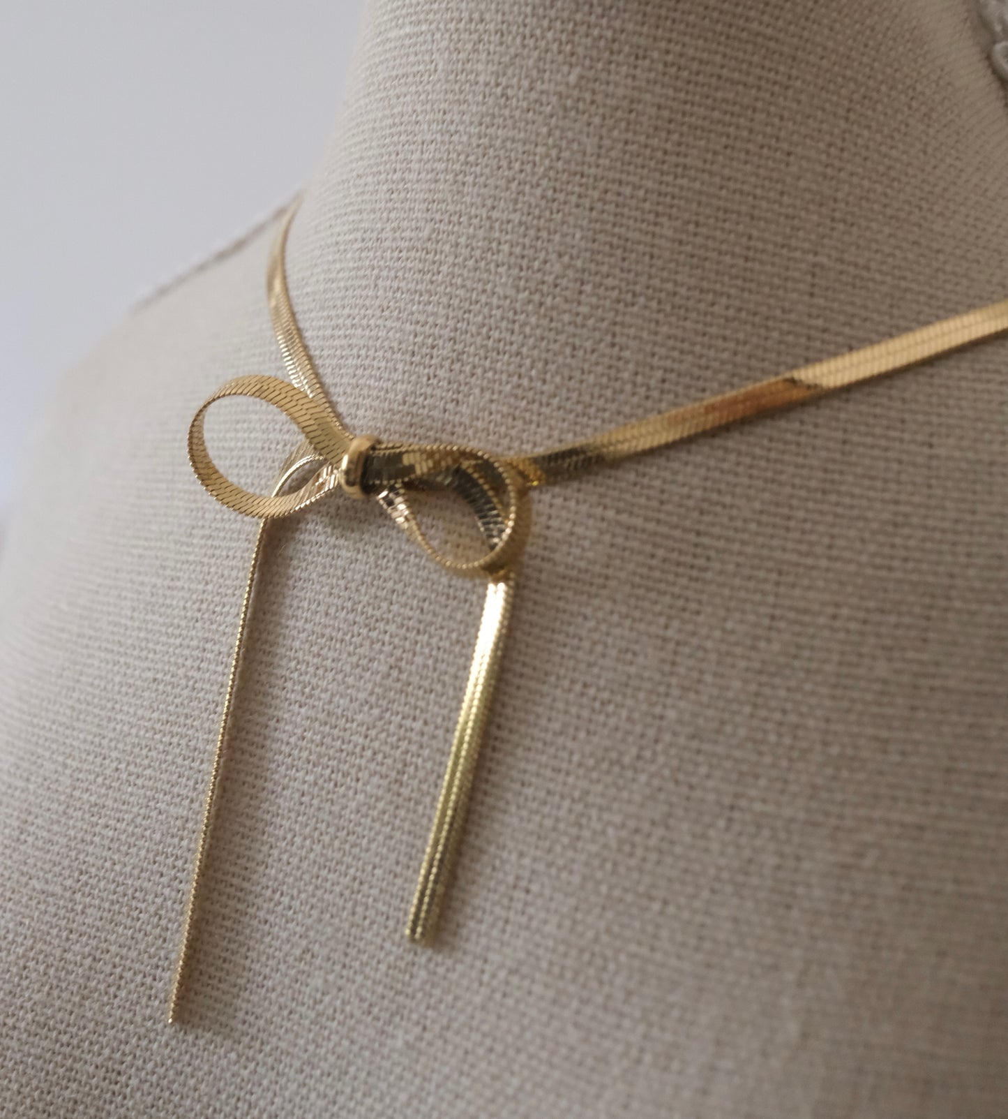 Belle Bow Necklace