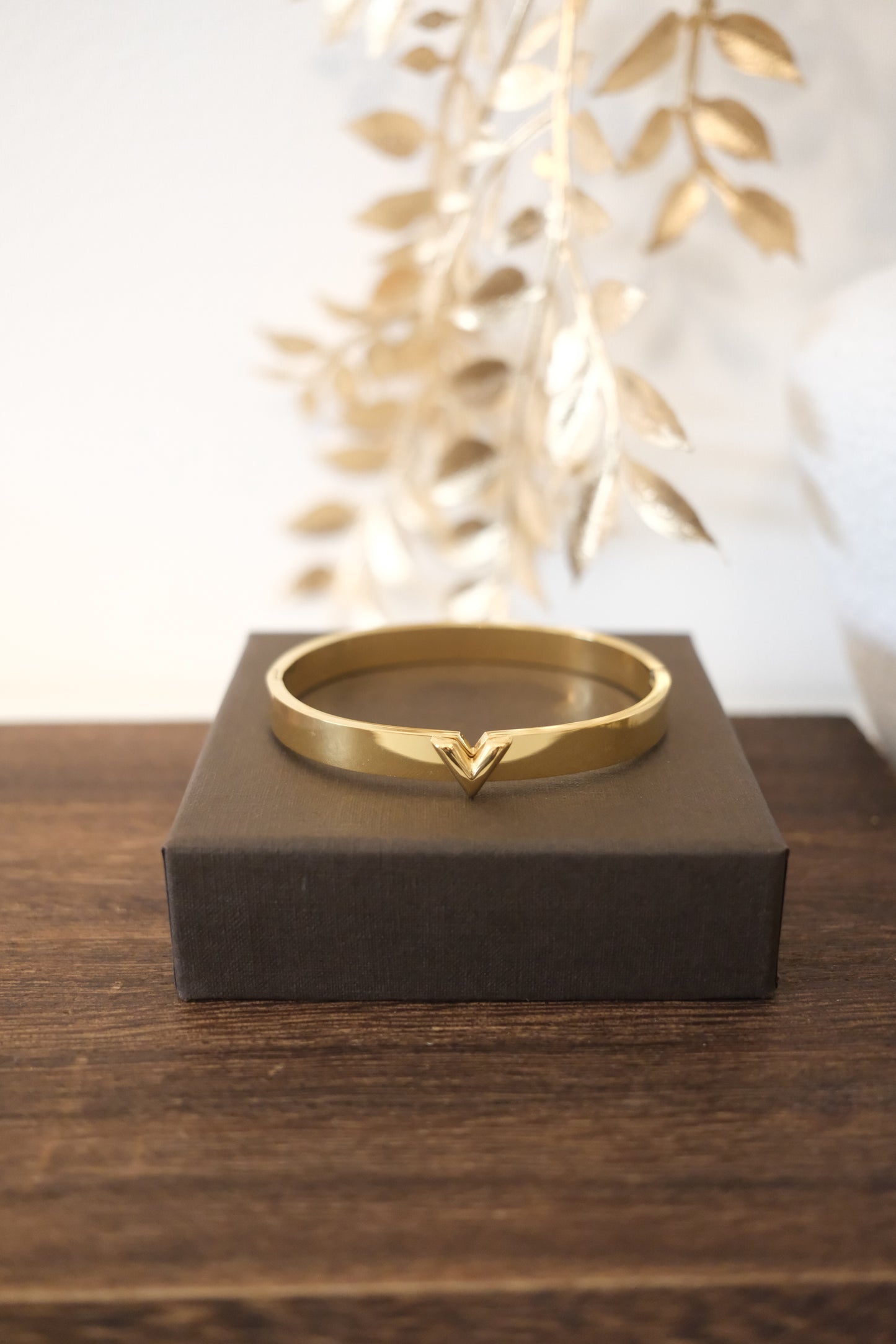 Cupid Line Bangle