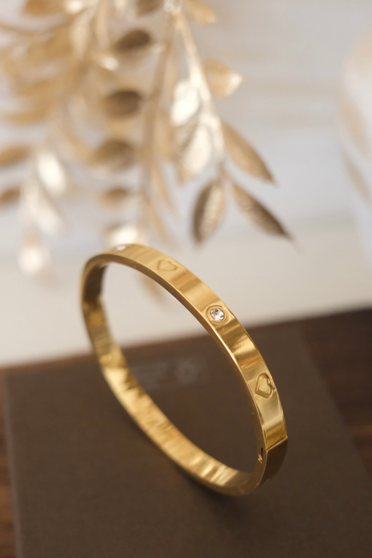 Velia Heart Bangle