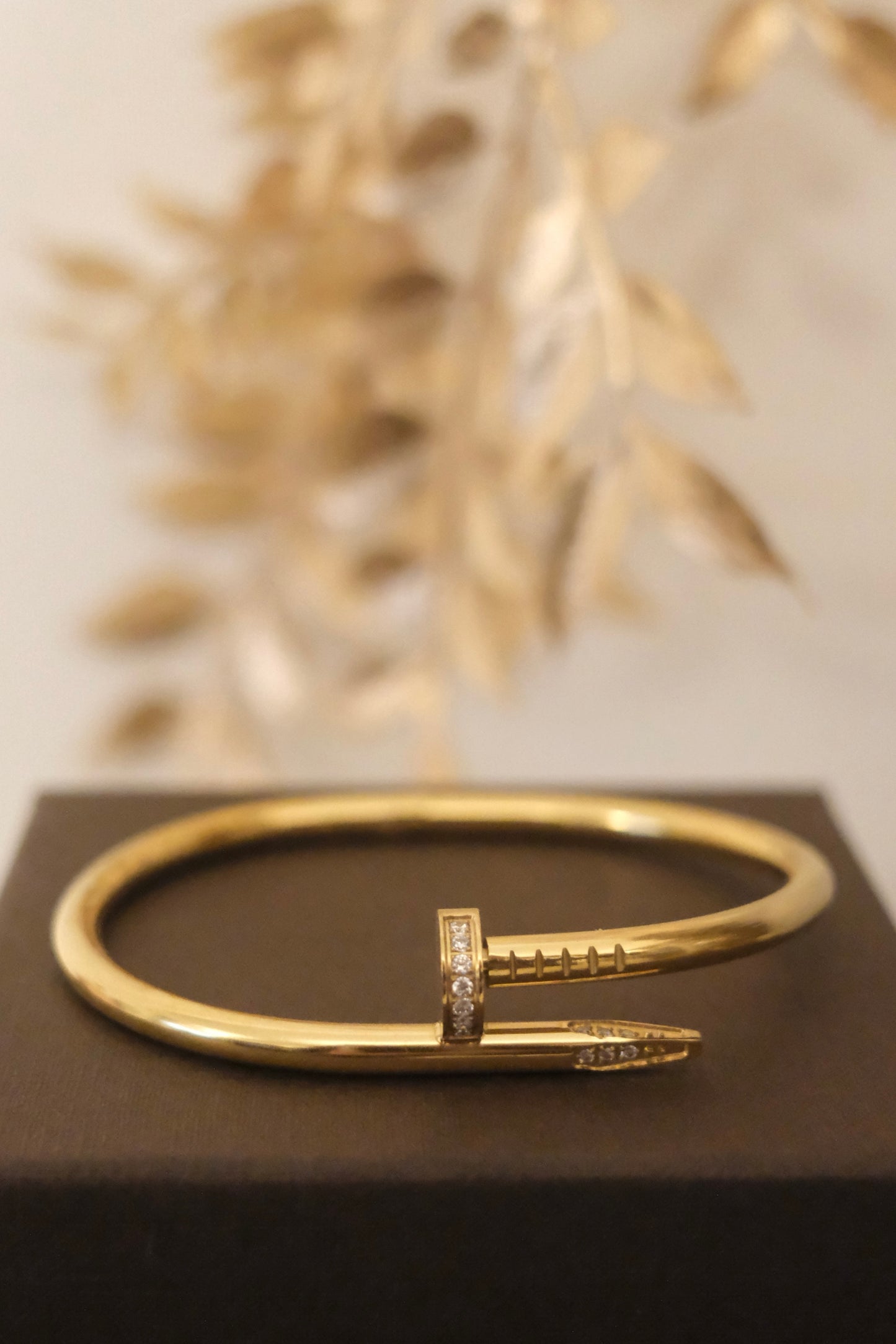 Nailé Cuff