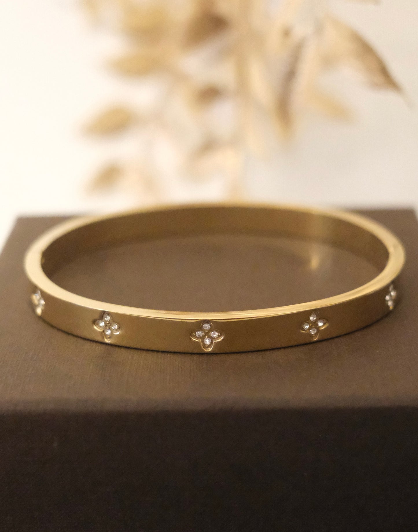 Fleuris Glow Bangle