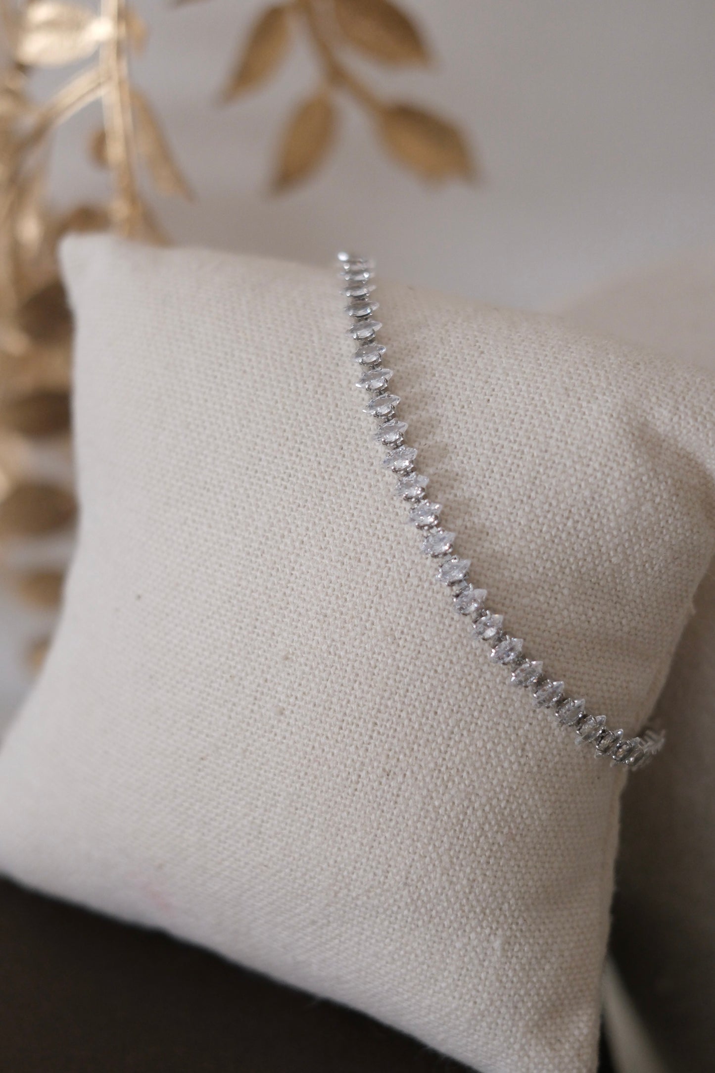 Éclat Marquise Tennis Bracelet