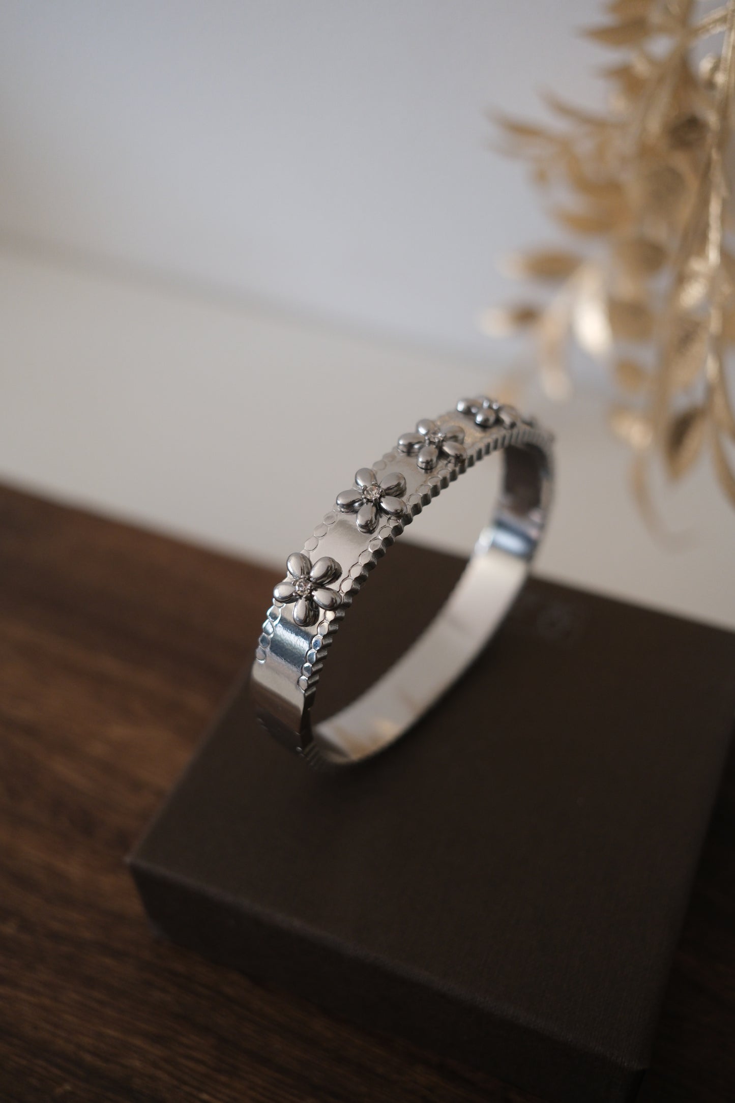 Fleurie Bangle