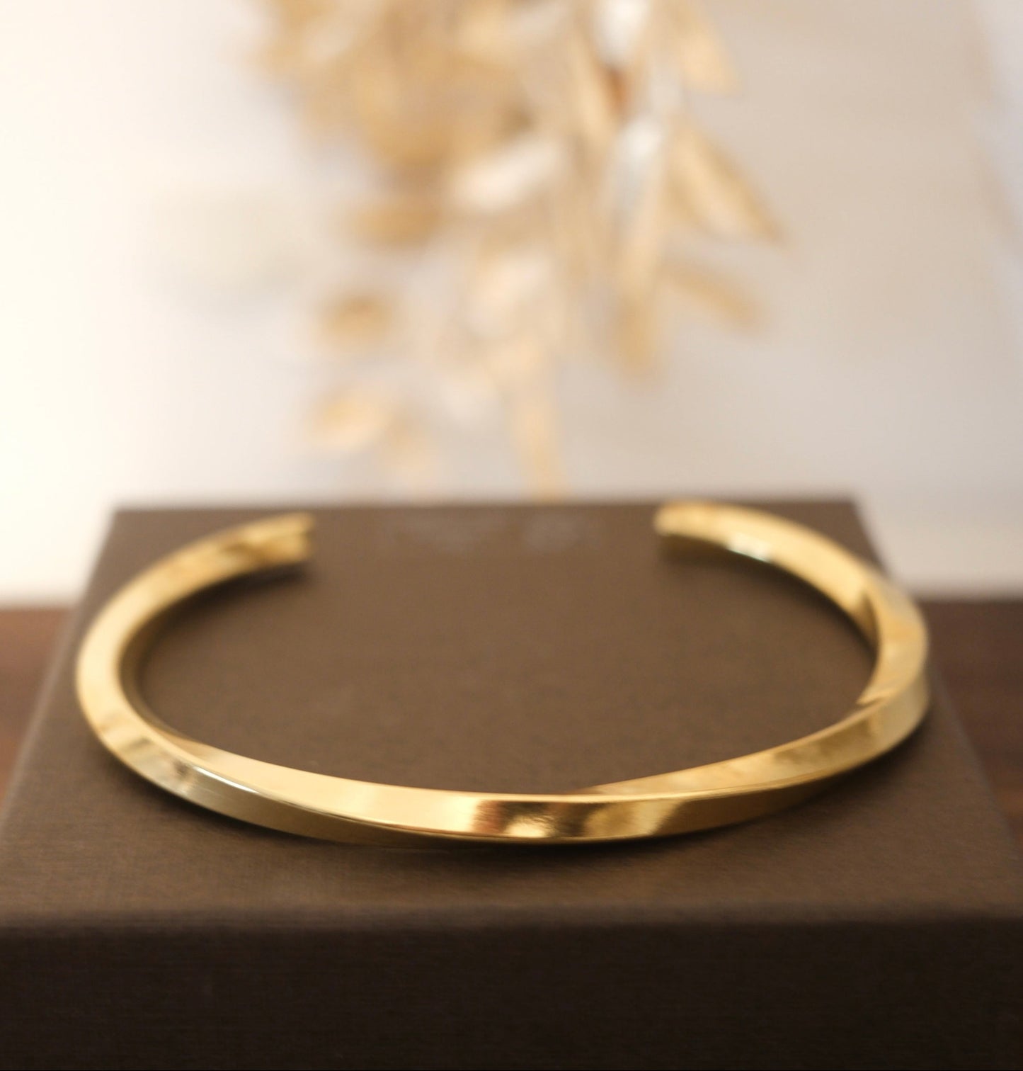 Aurelia Sleek Cuff