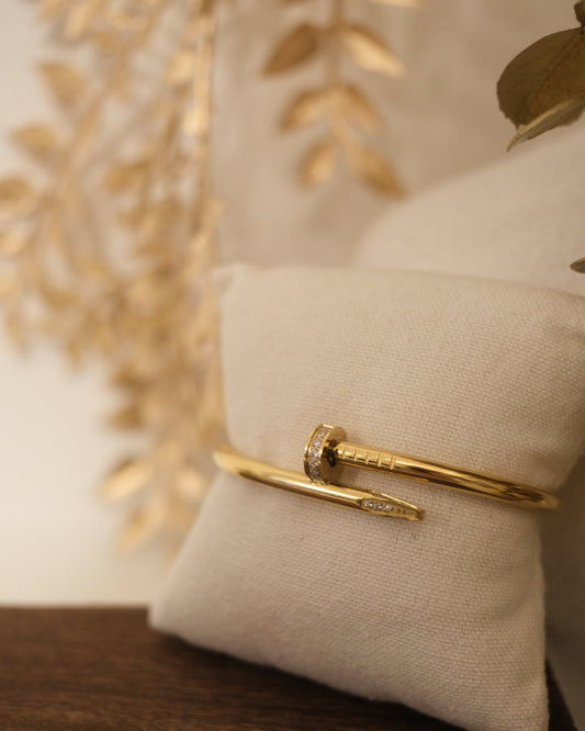 Nailé Cuff