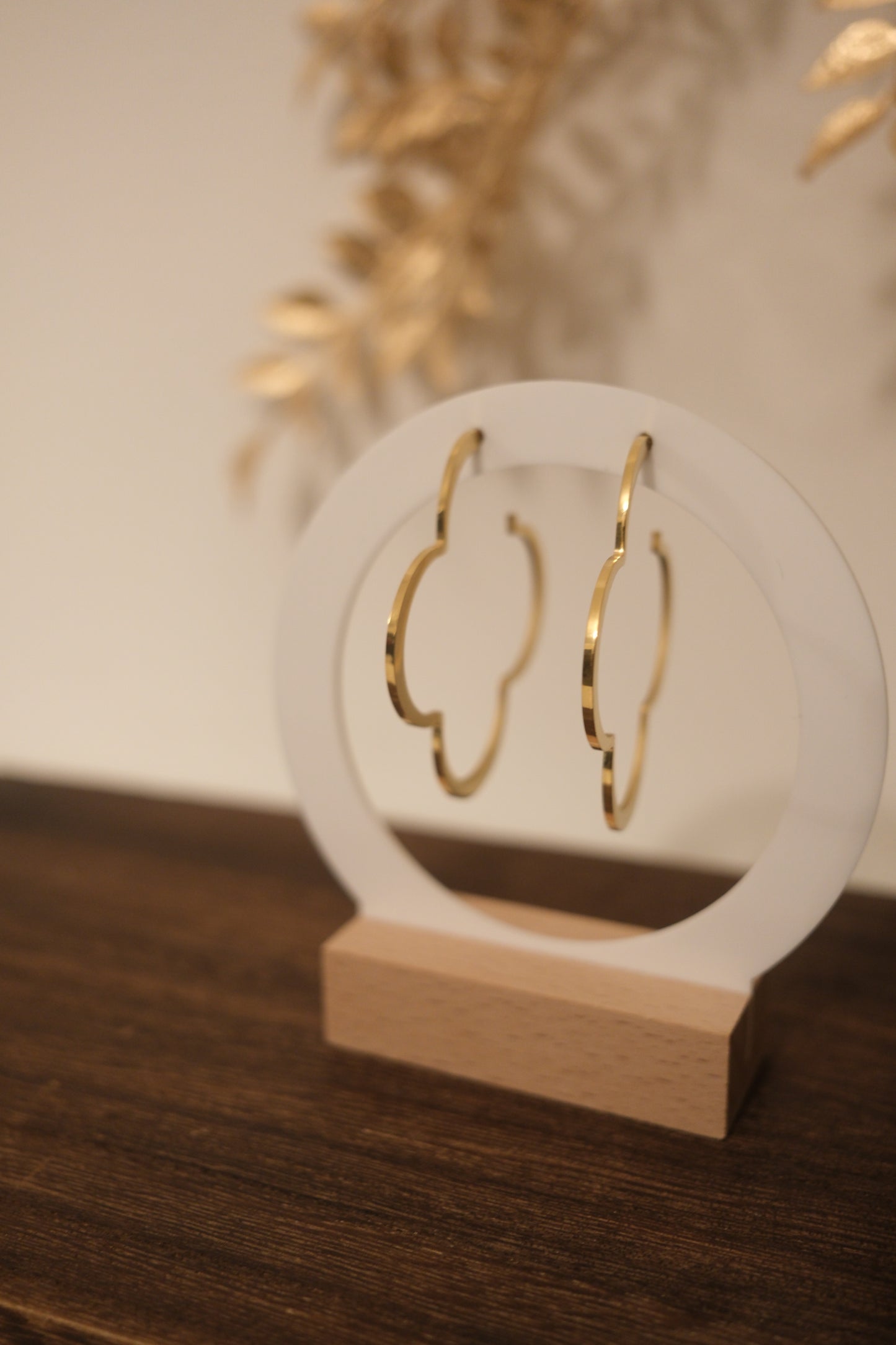 Flora Outline Hoops