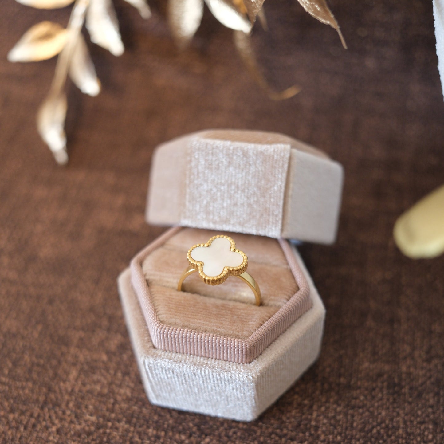 Éclat Charm Rings