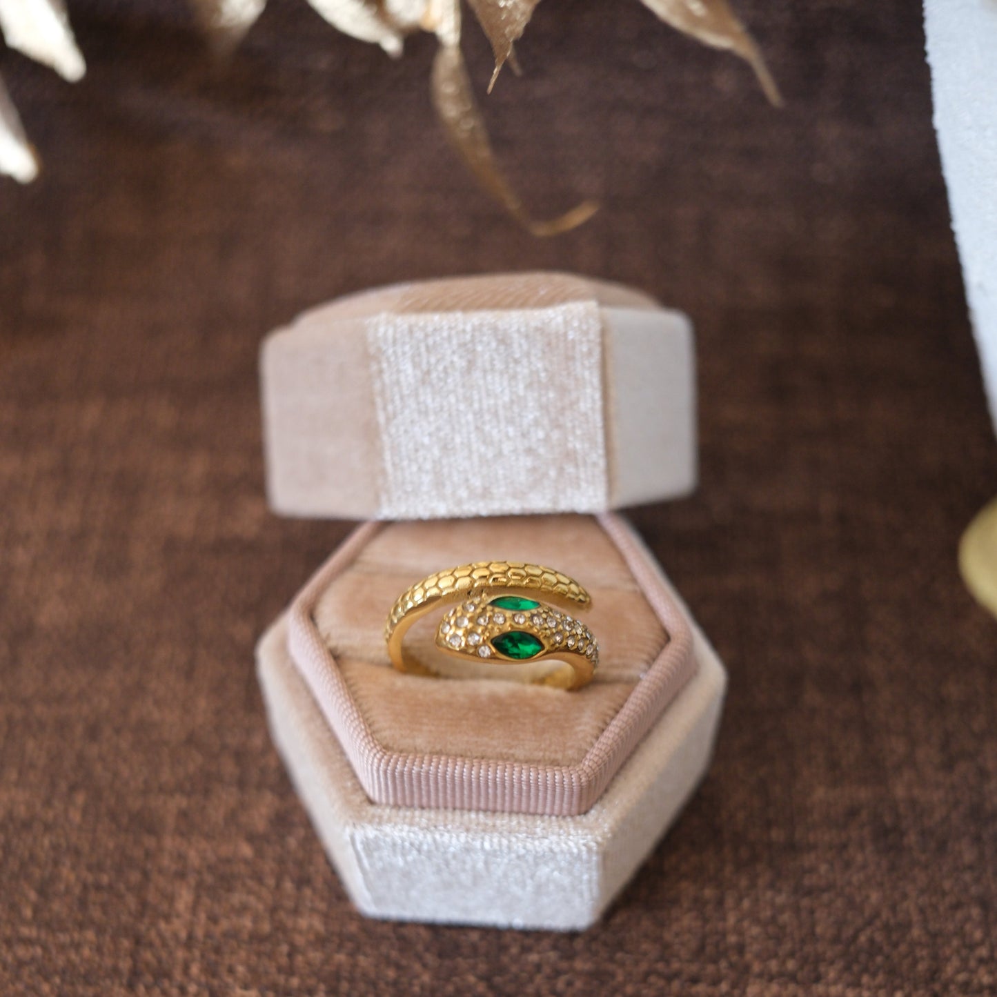 Nyra Ring