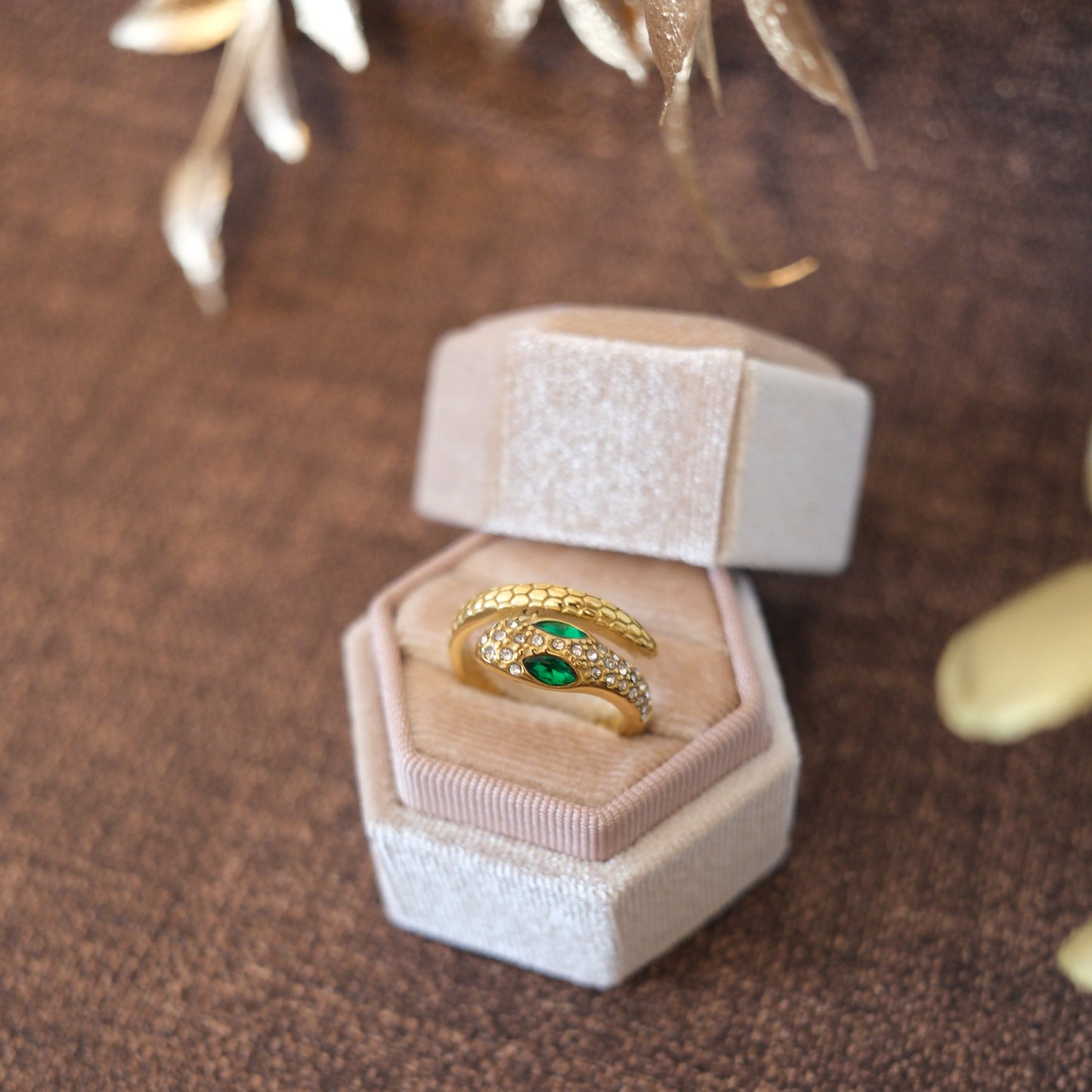 Nyra Ring