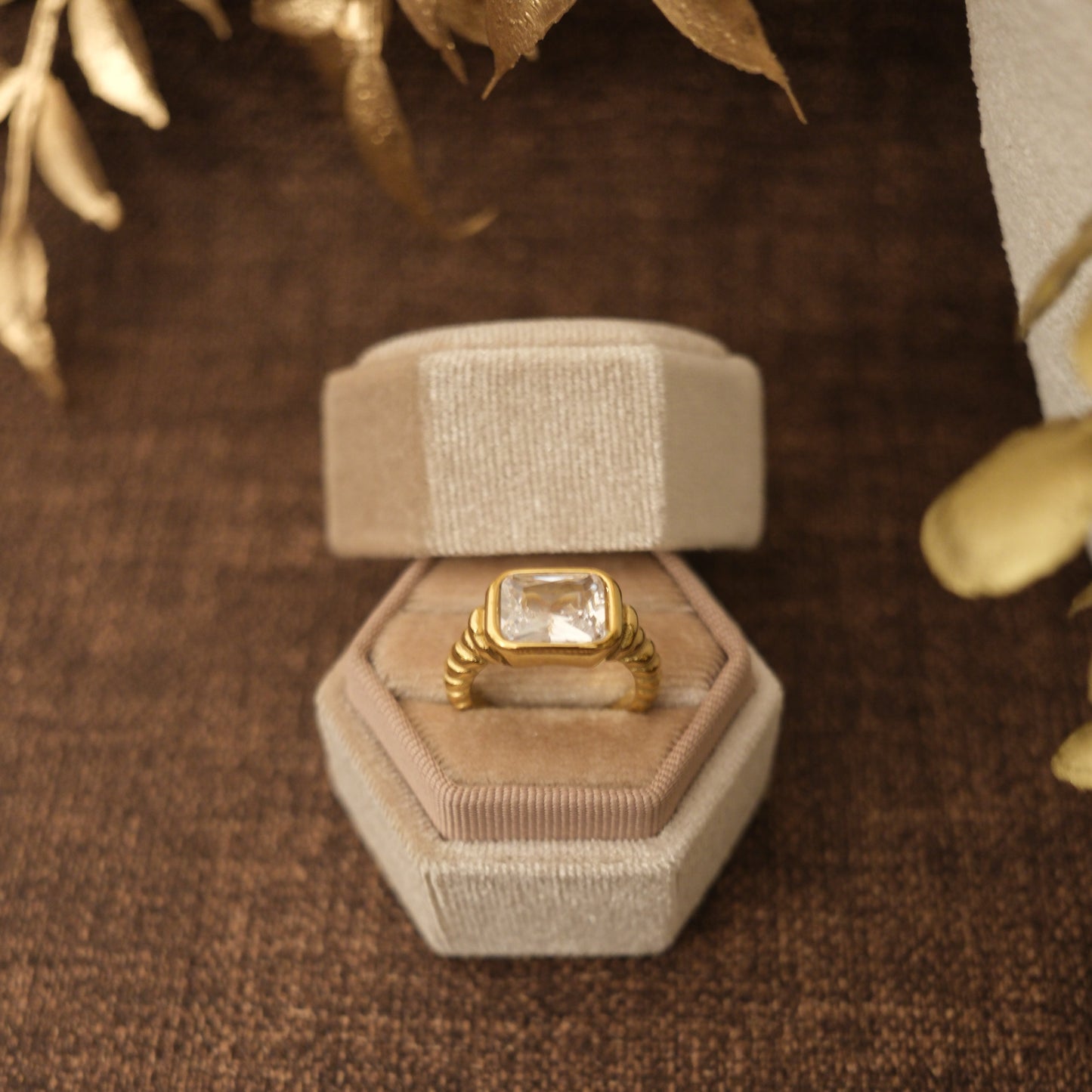 Elio Ring