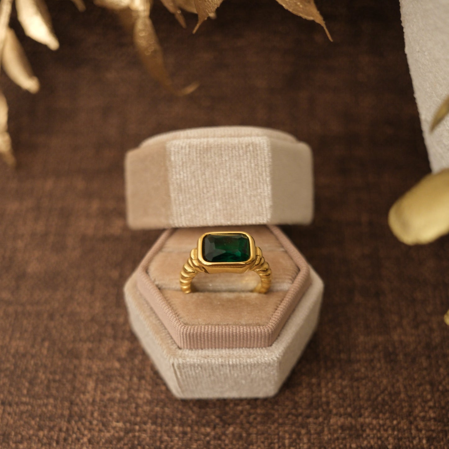 Elio Ring