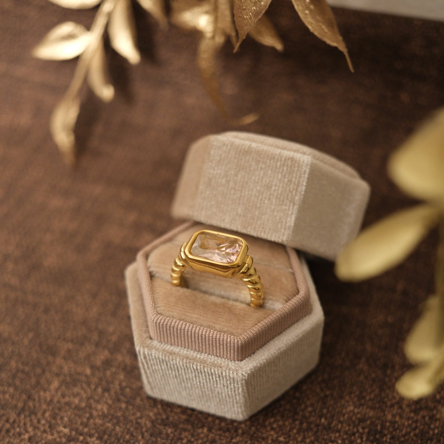 Elio Ring