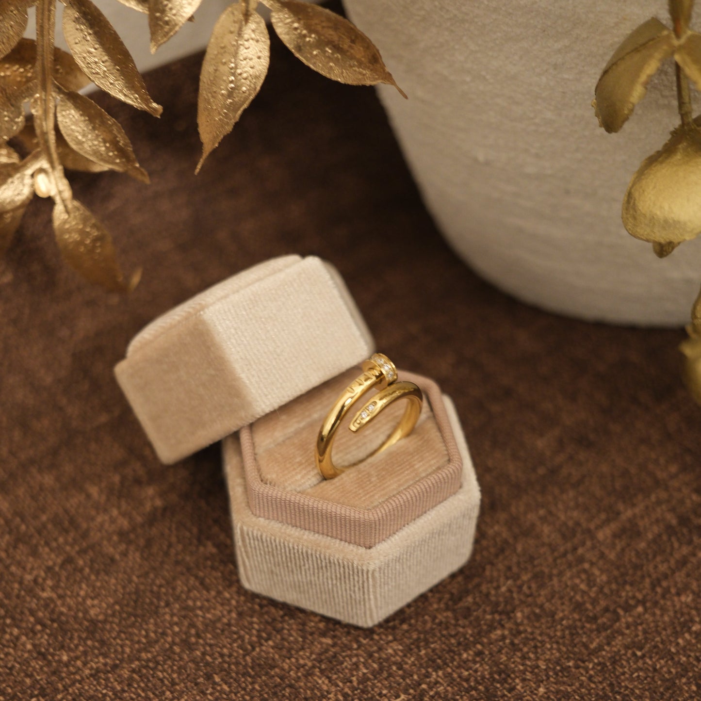 Nailé Ring