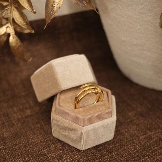 Linea Ring